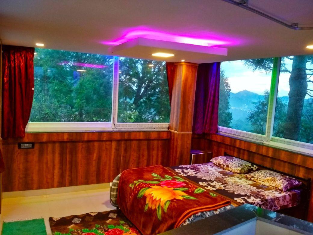 Myspace Holiday Inn Утакаманд Экстерьер фото