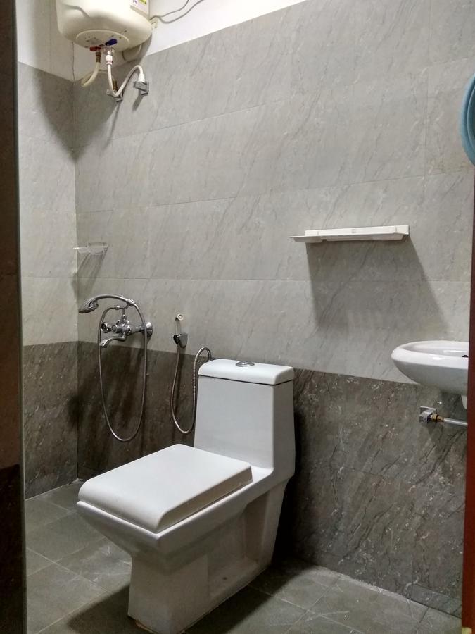 Myspace Holiday Inn Утакаманд Экстерьер фото